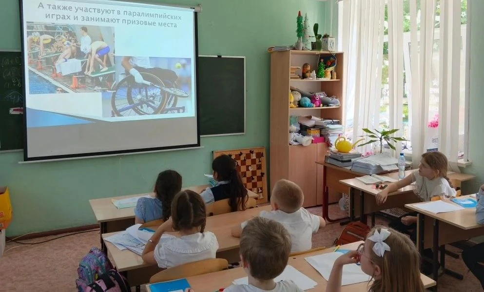 Для учеников начальной школы МБОУ "Лицей Климовска" прошли мероприятия в рамках Урока добра! Вместе 