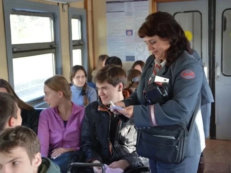 🚆 Школьники и студенты Башкирии смогут ездить на электричках за полцены