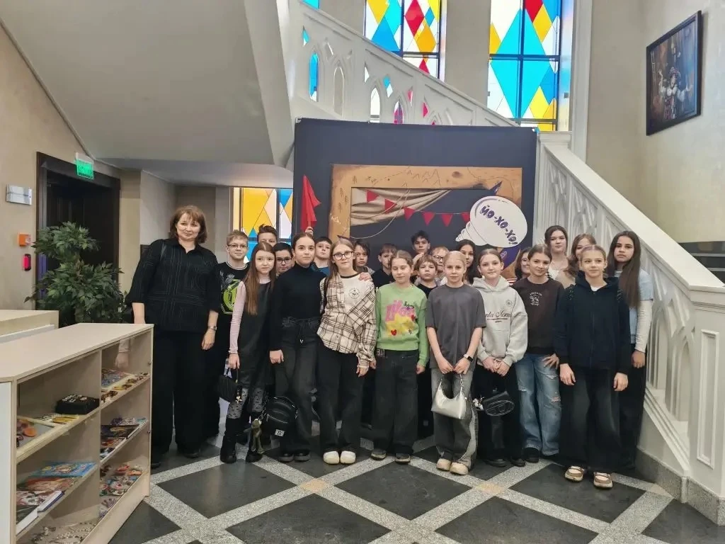 🎭 Гимназия №27 отмечает День театра! 5-6 и 8-9 классы стали почётными гостями Театра кукол города Ба