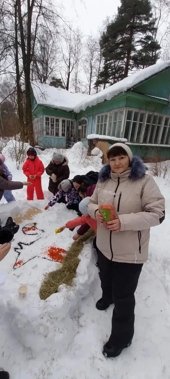 🥰«Первоклашки в деле» – и это дело доброе, творческое и важное!  🐦❄️Наш 1-Б класс стал участником фе