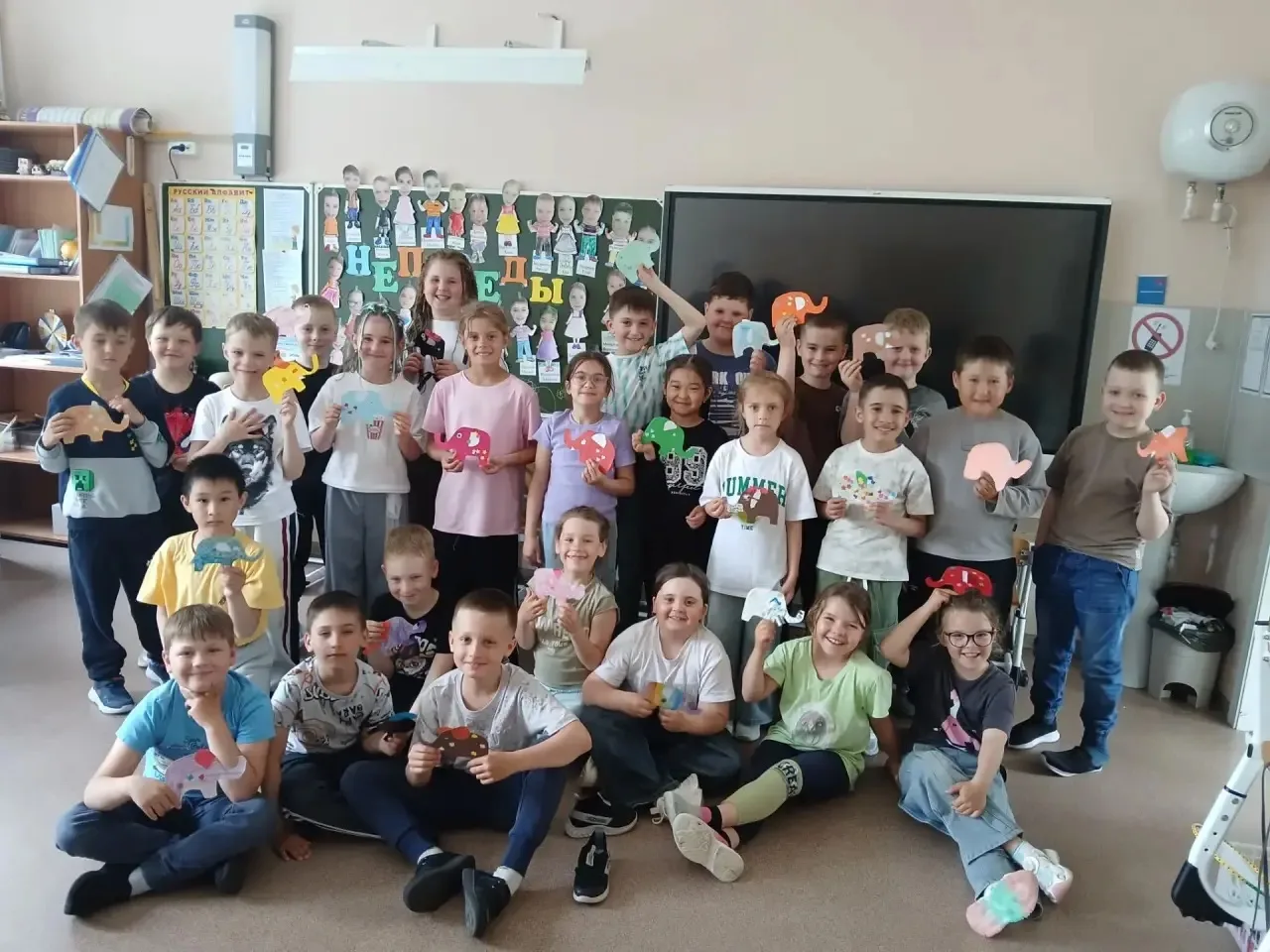 🌞🐘 Сегодня в 1 отряде оздоровительного лагеря было весело и познавательно!  🐾

🏝Мы отправились в