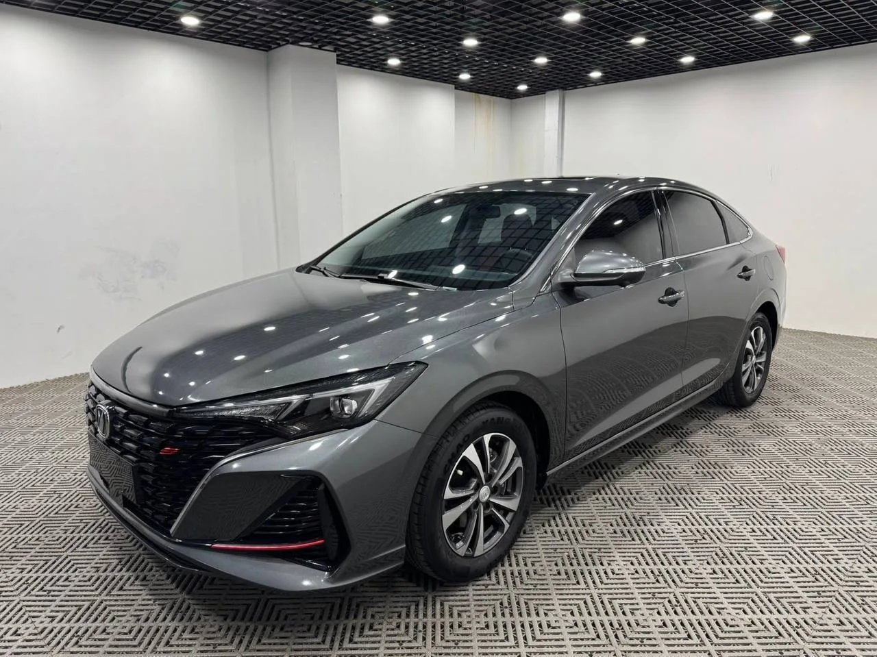🇨🇳 Куплен в Китае - Куплен в Китае - Changan EADO PLUS 1.4T GDI DCT Premium Edition 

📆 Год: май 