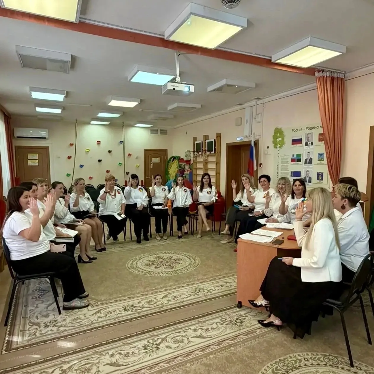 Ключевые направления развития на новый учебный год обсудили в «Семицветике»✍️