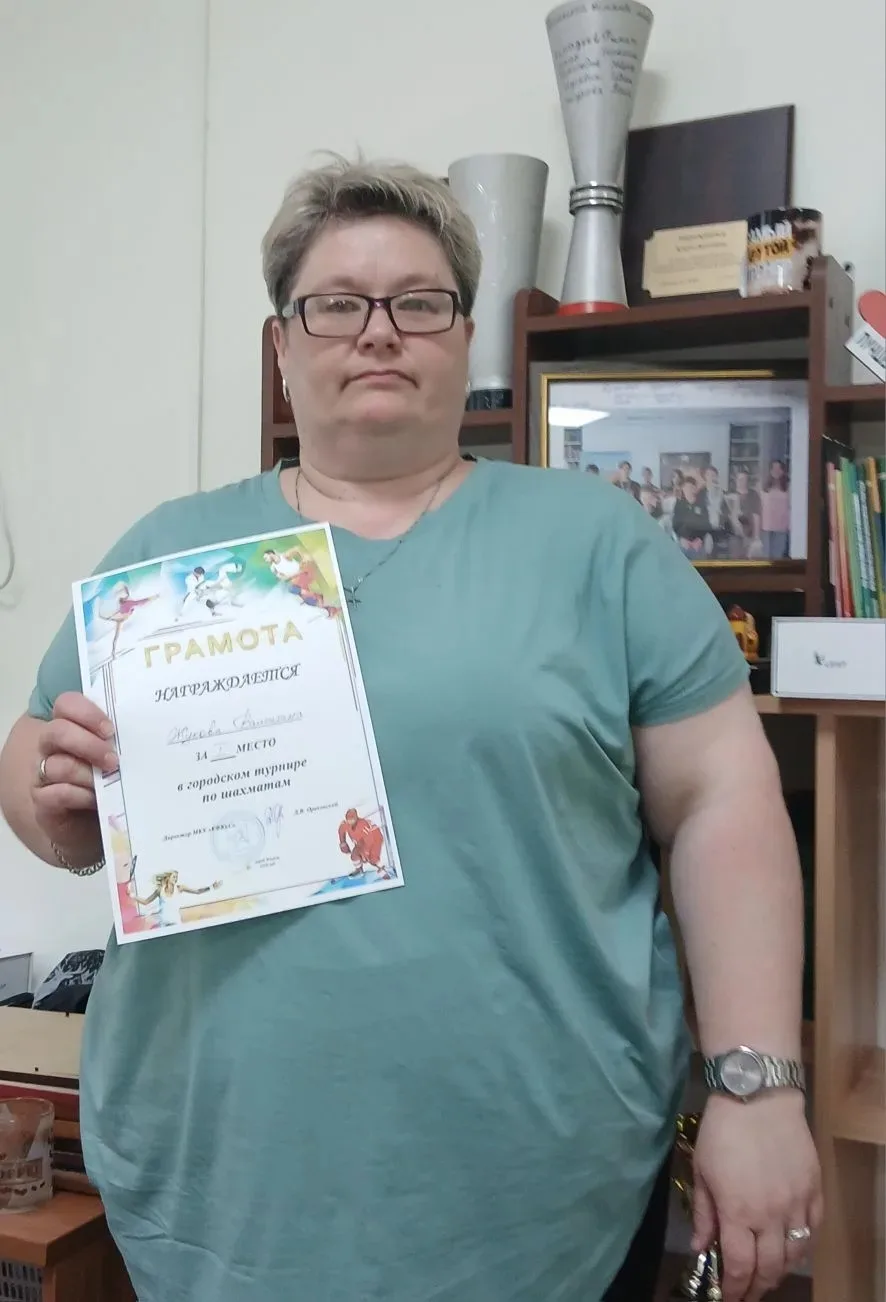 11 июня в д.к "Радуга" прошел городской турнир по блицу среди  взрослых и детей.
🥇 1 место среди же