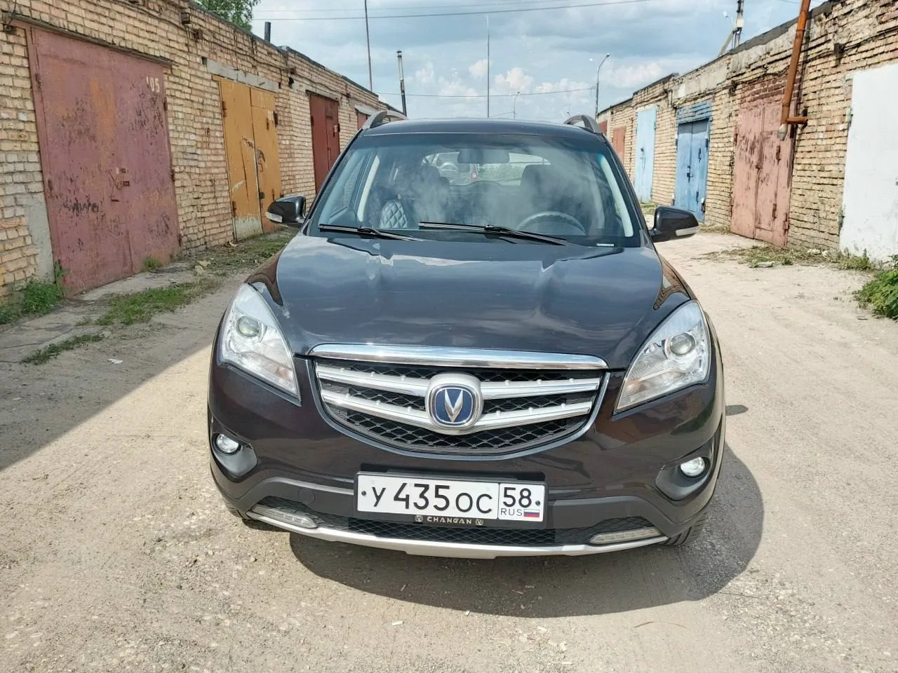 Changan cs35. 2017 год выпуска. МКПП, двигатель 1.6, ЕСП атибукс при пробуксовке крутятся два колеса