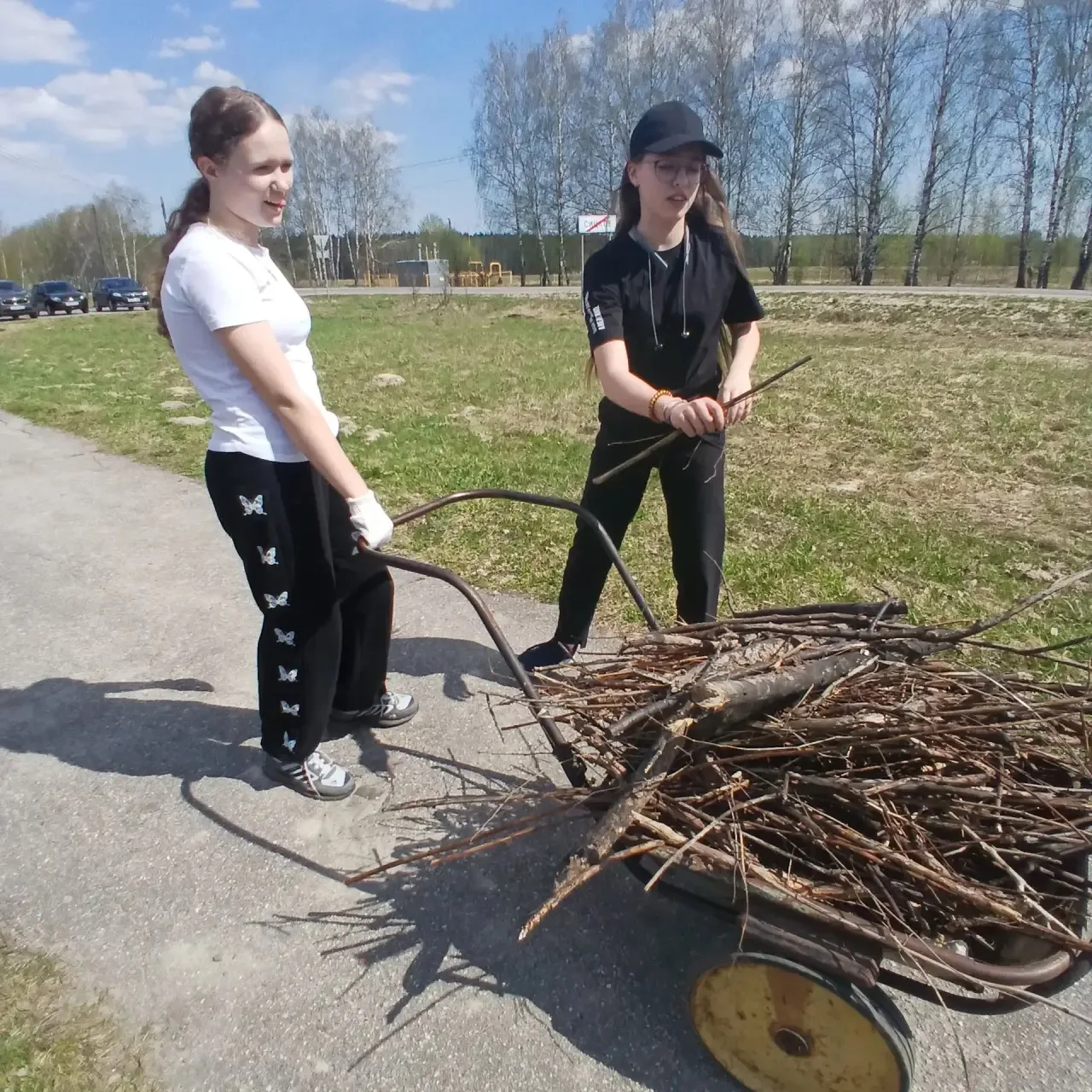 🧹💪 Акция «Труд крут» - вместе за чистоту родной школы!