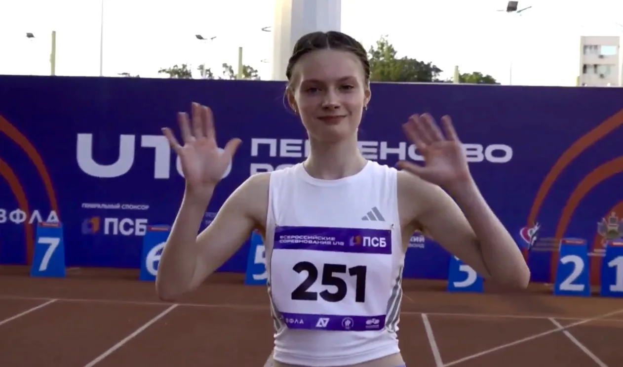 🔥Поздравляем Валерию Воронкевич и Ирину Геннадьевну Вавину с 🥉бронзовой наградой в беге на 100м (с