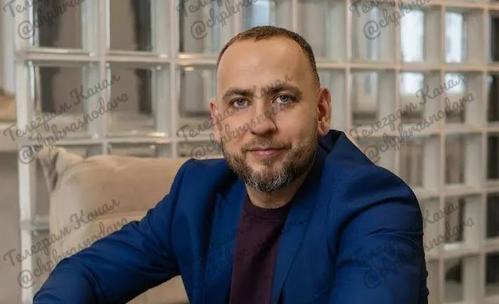 В Краснодаре задержали директора регионального филиала «Ростелекома» Сергея Полякова. Его подозреваю