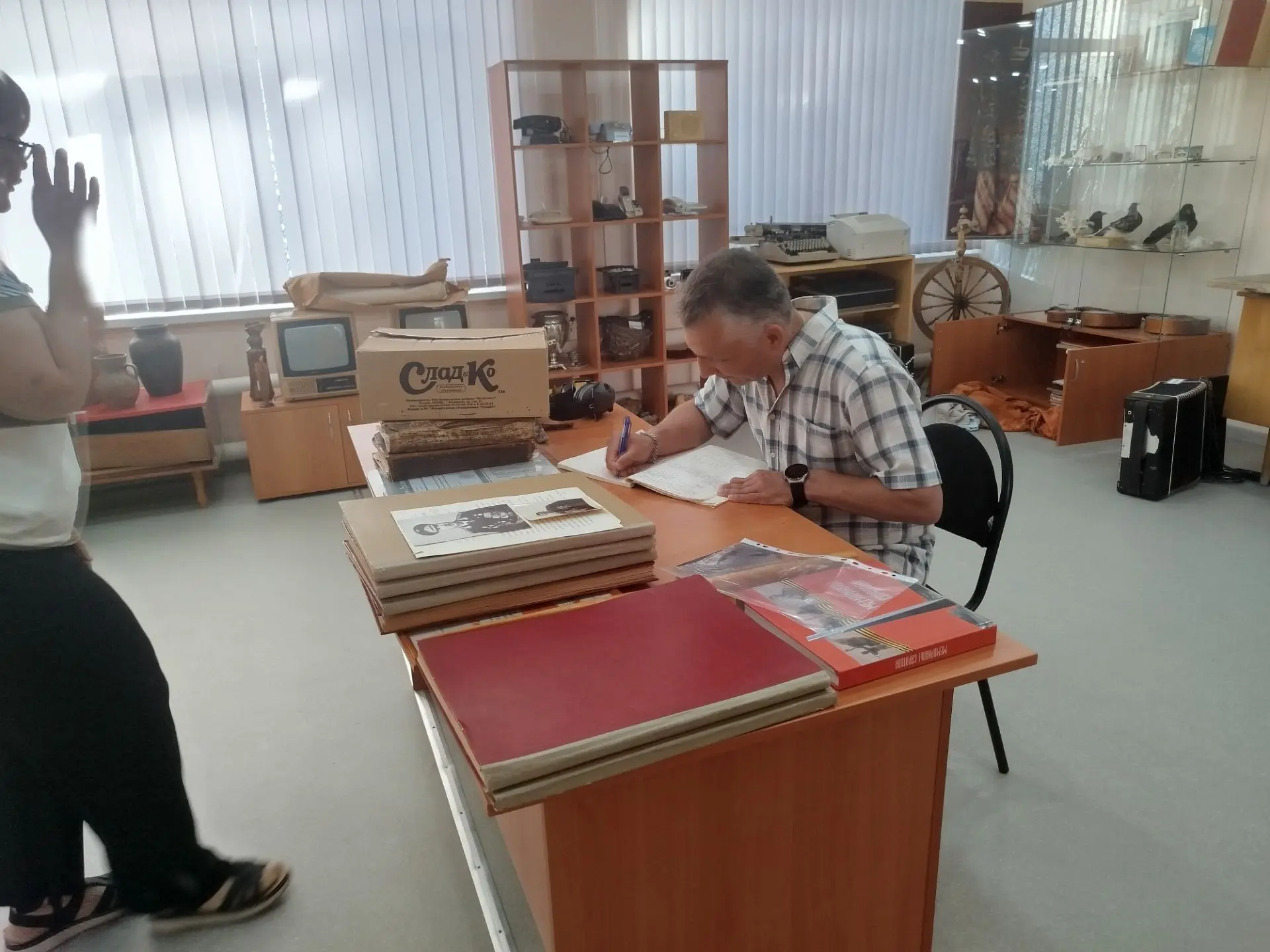 📍 Встреча с историей: в музей переданы ценные экспонаты