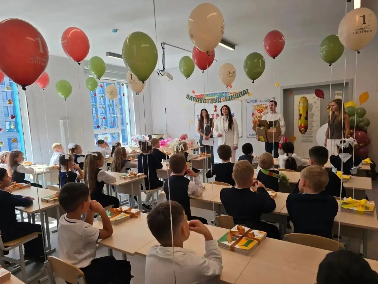 🍦🔔 Первый школьный день — с приятным сюрпризом!