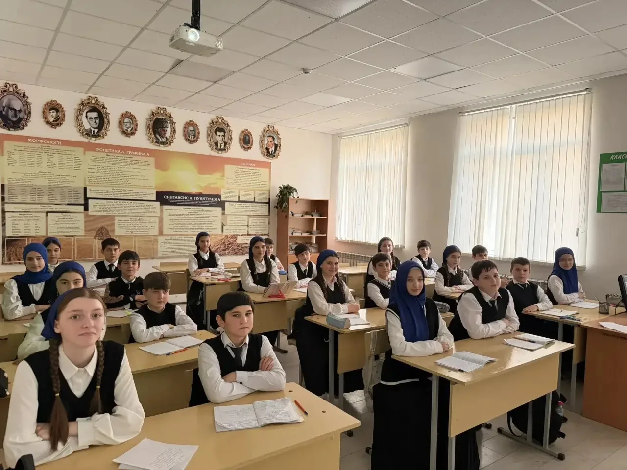 Сегодня в нашей школе для обучающихся 1–11 классов прошёл урок внеурочной деятельности в рамках прое