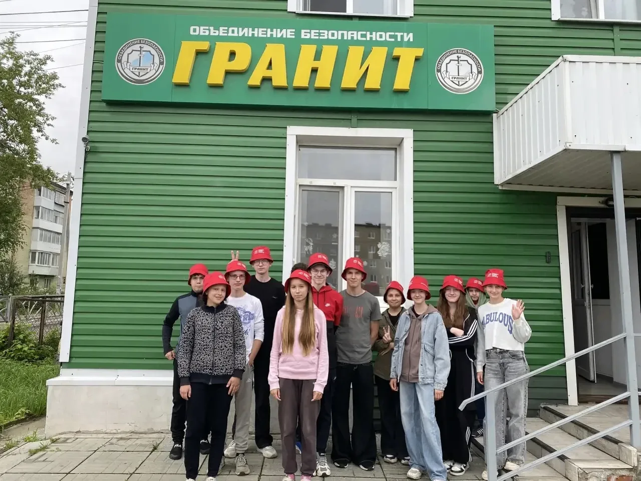 День восьмой в лагере «Перспектива»: три профессии — один день💼

Мы не сидели на месте — мы исследо