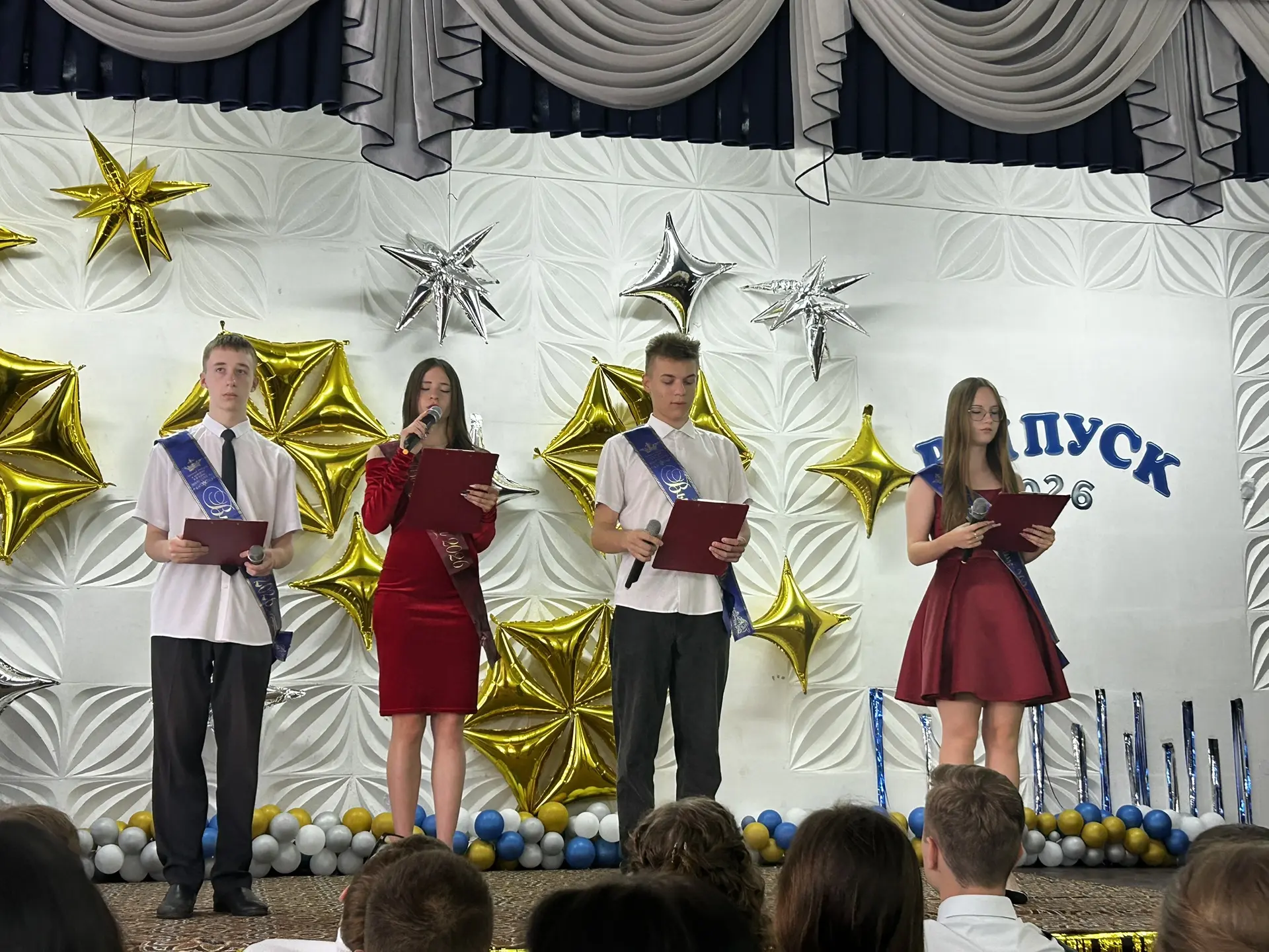 Ура! Мы сделали это! 🥳 выпускной в 9 - х классах!