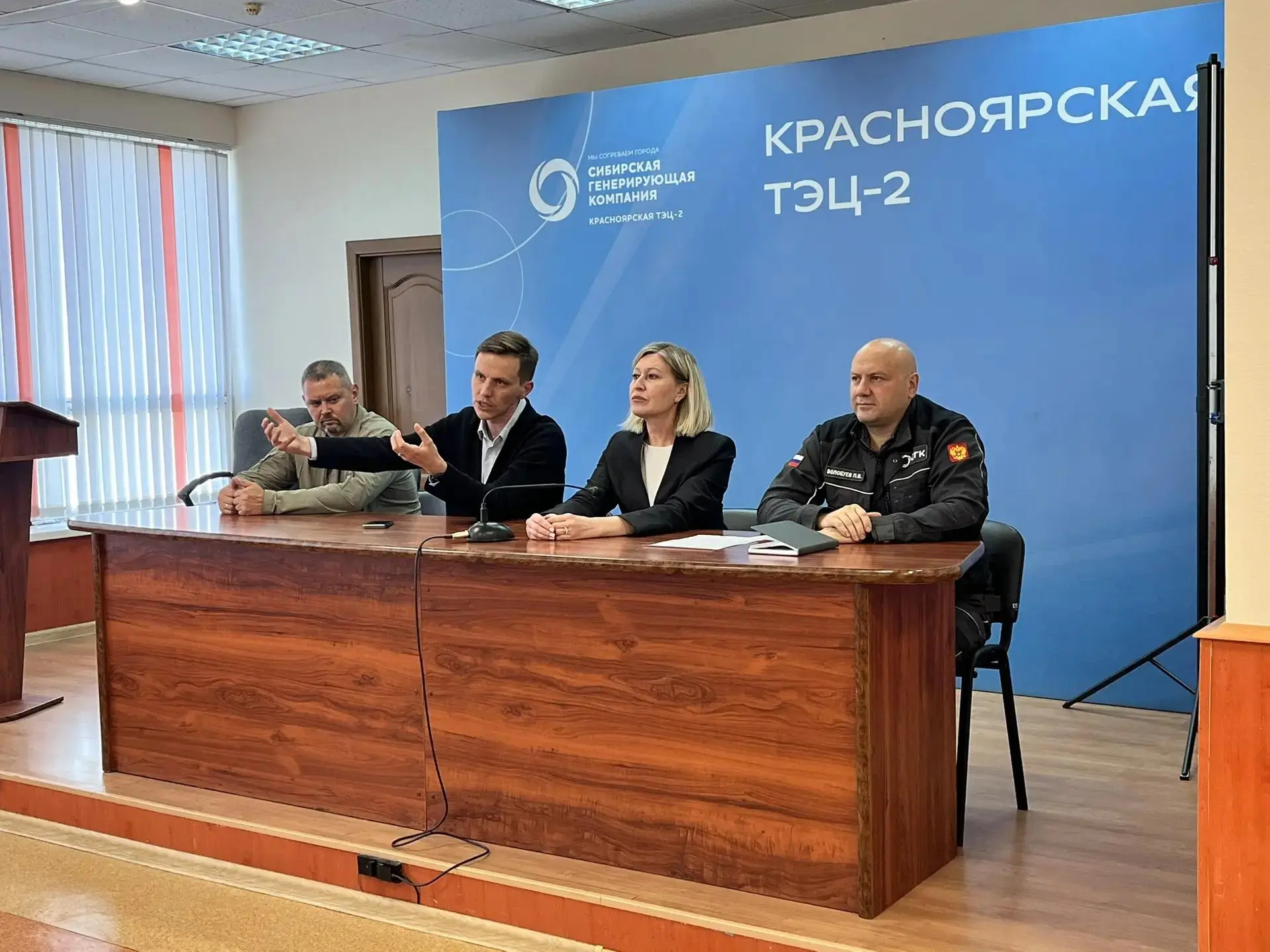 Сегодня с Героем России Олегом Ликонцевым и главой администрации Свердловского района Л...