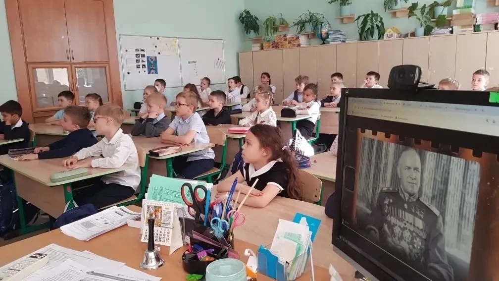 Разговоры о важном 🇷🇺 Песни о войне.  Сегодня на занятии «Разговоры о важном» мы погрузились в особу