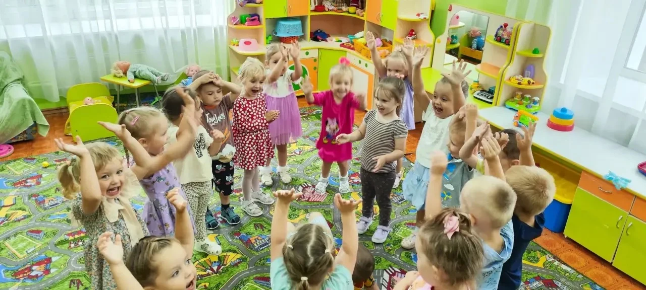 Магия дружбы в группе «Карасики»! 🌟

Сегодняшний день в младшей группе «Карасики» превратился в нас