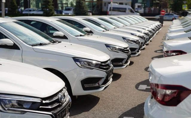 🚘📊 В Татарстане снизилась ставка по автокредитам на новые автомобили

🚗 В июле 2026 года средняя 