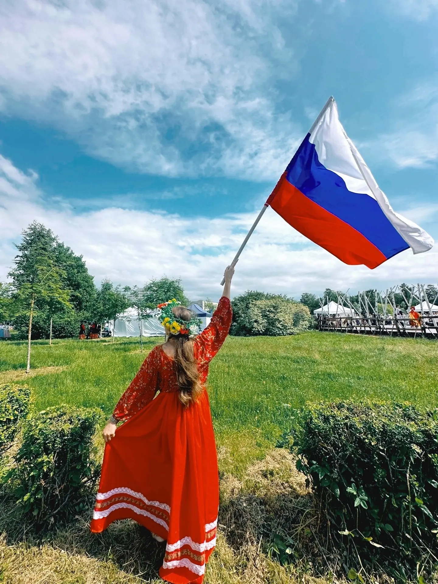 Поздравляем победителей онлайн-фотоконкурса «Белый, синий, красный — самый красивый!»