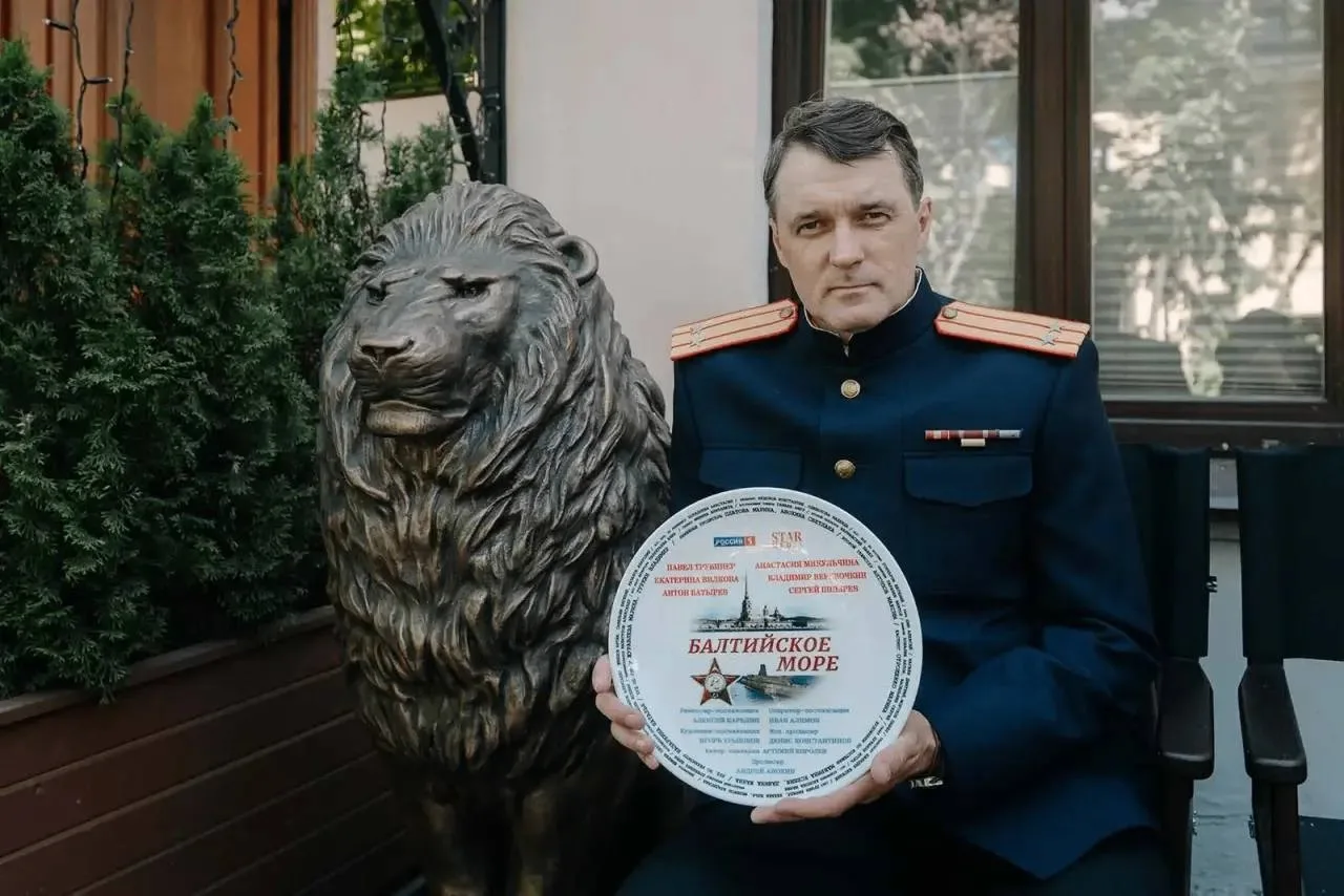 ⚓️ Октябрьская премьера с историей, полной тайн и опасностей!