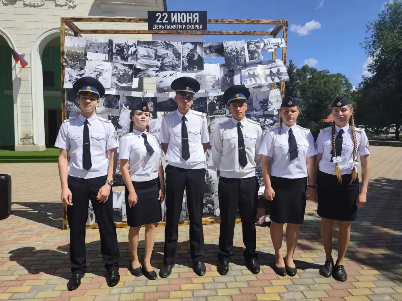 22 июня 2026 года, в День памяти и скорби, кадеты РБОУ «Школа № 4 — Кадетский корпус им...