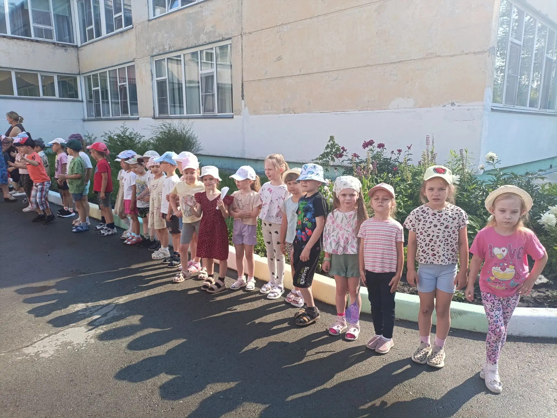 🌳 Белая Берёзка в гостях у ребят!

Сегодня в нашем детском саду прошёл удивительный, тёплый и очень