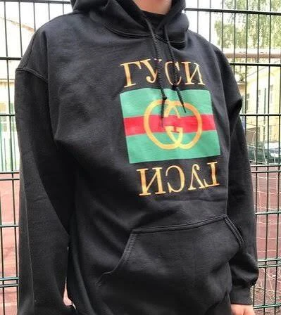 Gucci запускает кроссовки, произведенные в Китае, с гордо указанным "MADE IN CHINA". Оф...