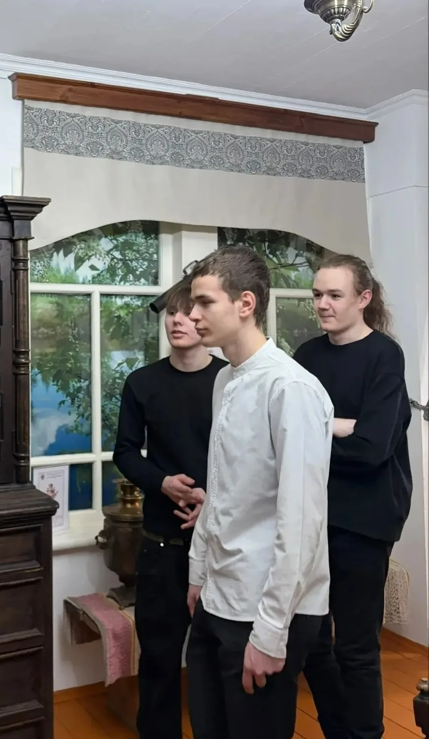 Мир искусства по Пушкинской карте💳✨  Старшие классы — время не только готовиться к экзаменам, но и р