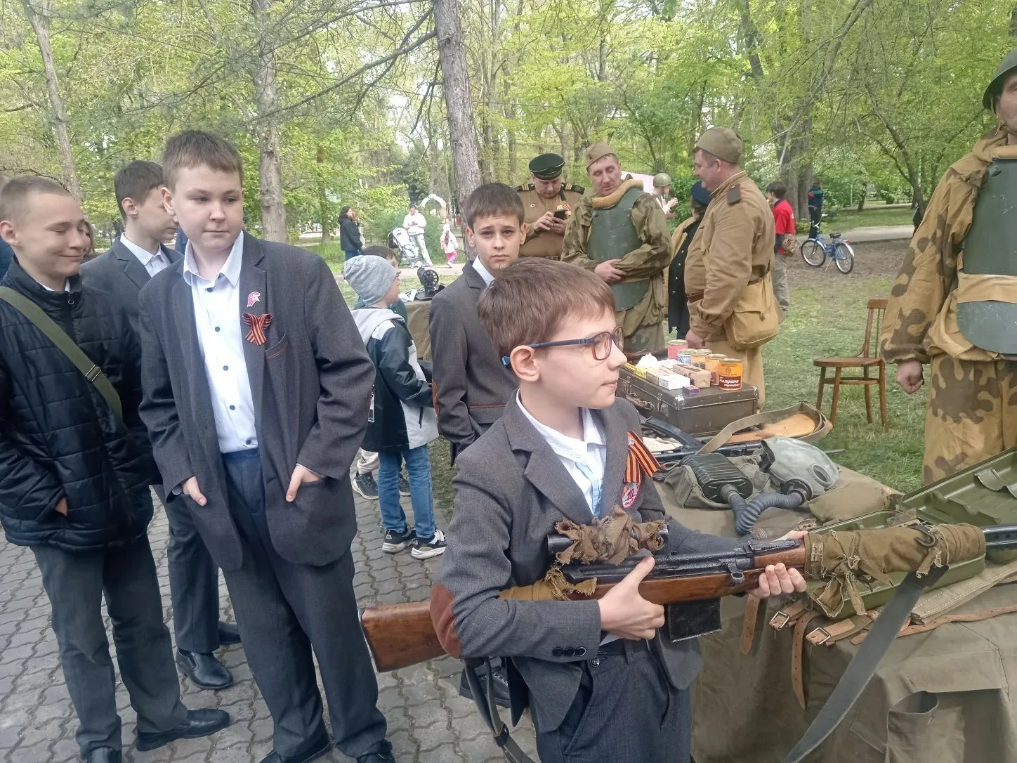 В Батайске у Городского музея истории открылся «Фронтовой привал» – интерактивная выставка под откры