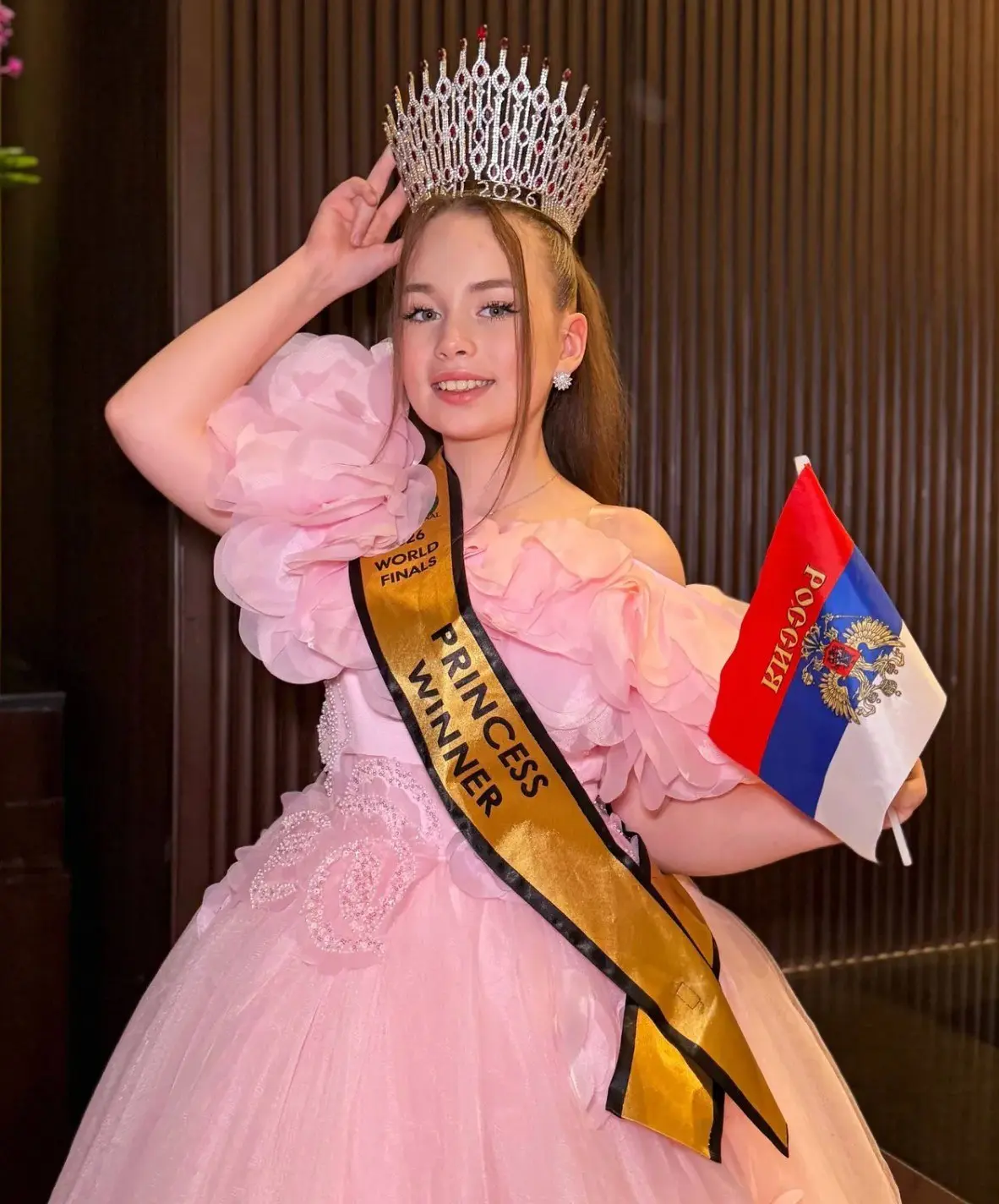 Школьница из Москвы победила в международном конкурсе Junior Miss International 2026 в ...