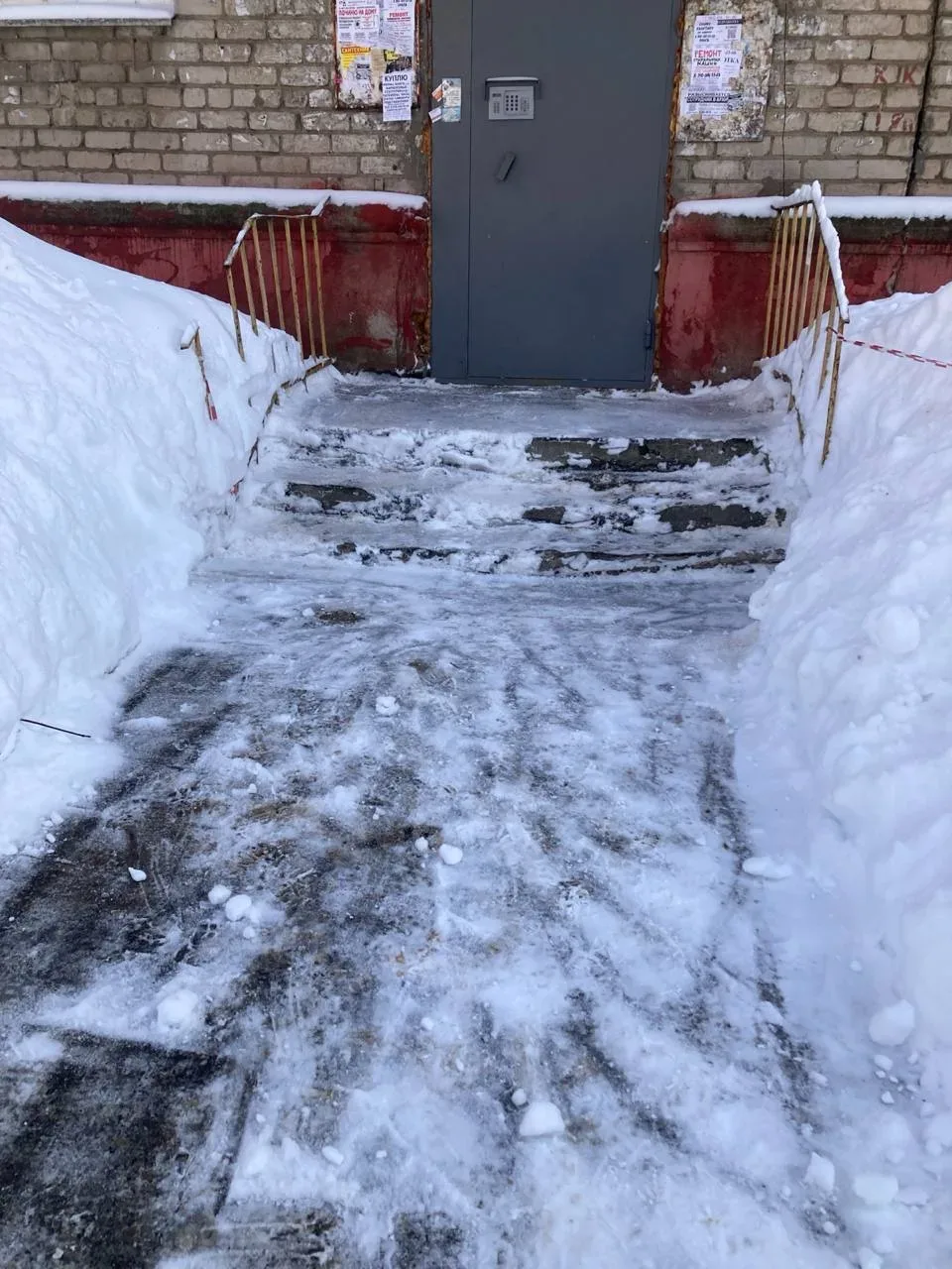 После очередного сильного снегопада мы продолжаем работать в усиленном режиме, чтобы как можно быстр