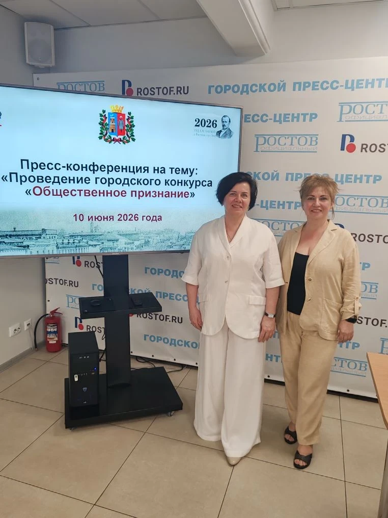 Директор Фонда «Дарина» Татьяна Авдеева и заместитель директора по развитию программ Оксана Карелина