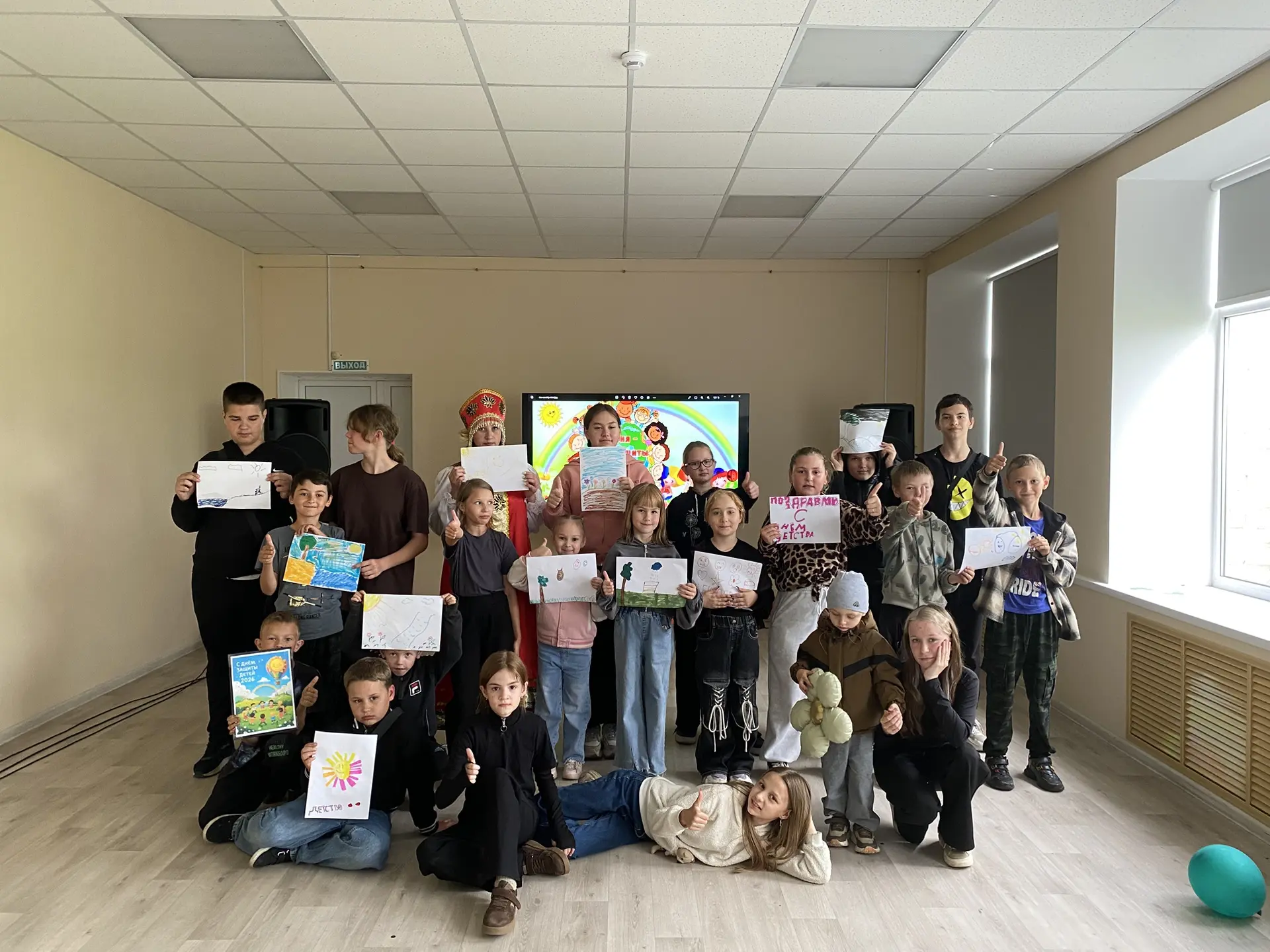 📆1 июня в Котовском сельском доме культуры состоялся яркий и насыщенный праздник детства, приурочен