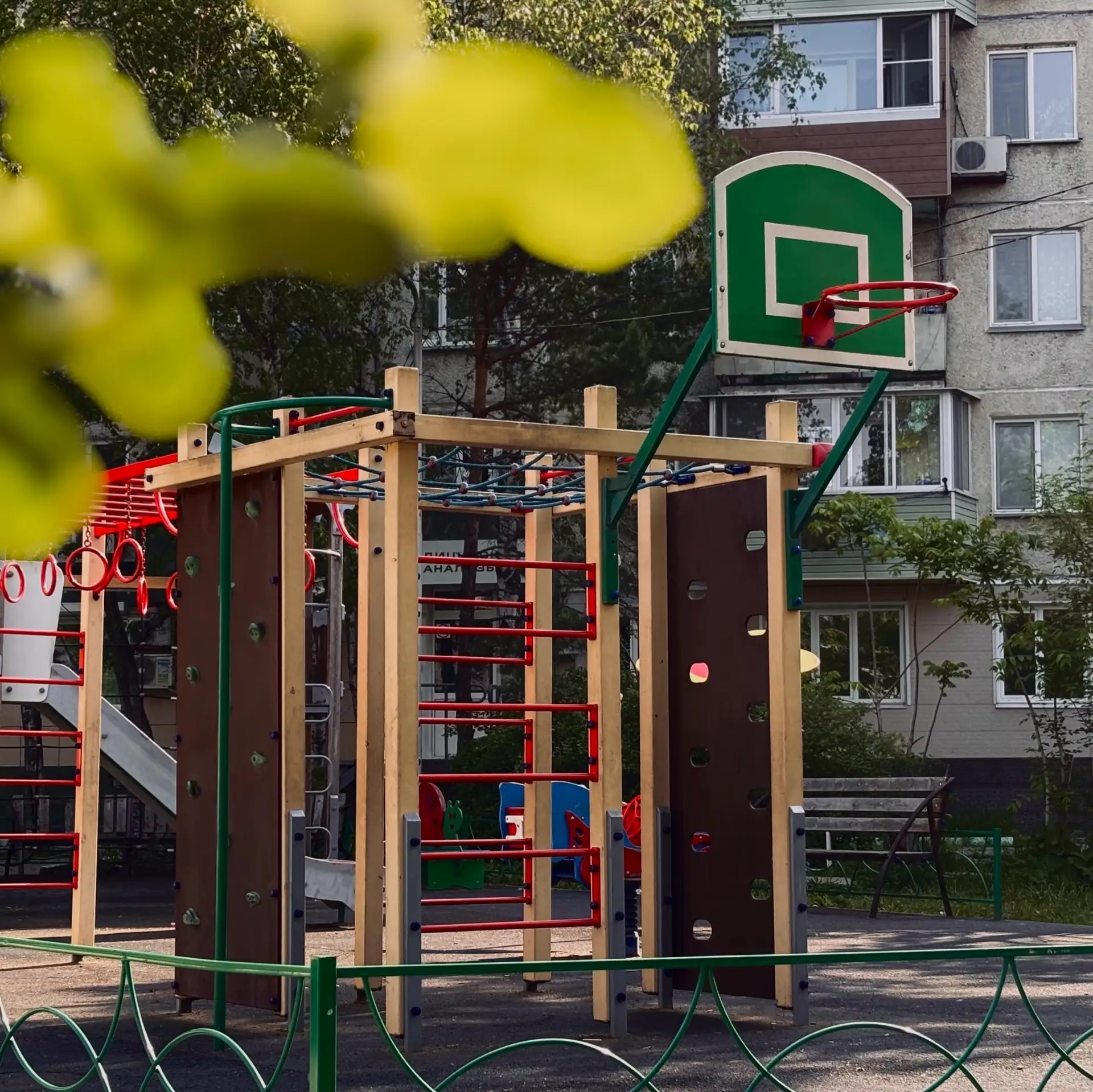 Рабочая неделя завершилась, впереди — заслуженные выходные  🌸 Время воплотить в жизнь то, на что не 