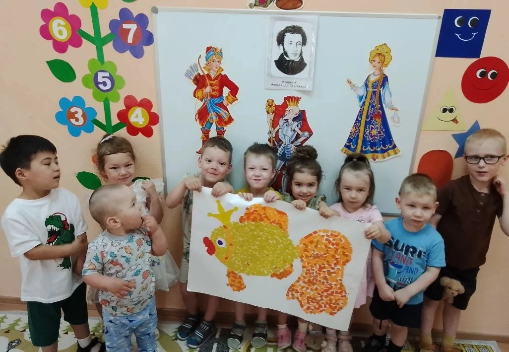 🌳"У лукоморья дуб зелёный..."
День рождения Александра Сергеевича Пушкина мы  отметили тематическим
