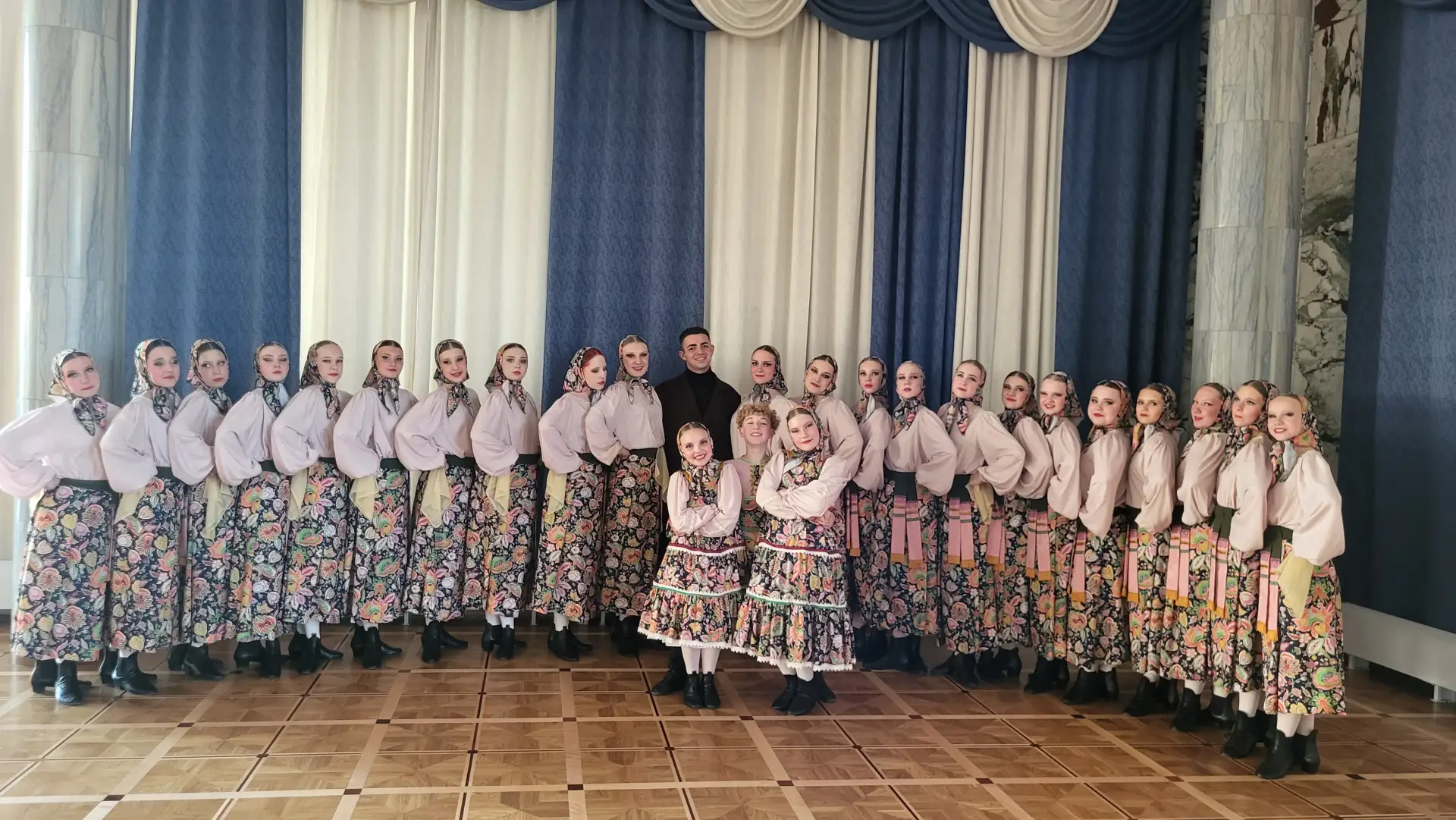 На главной сцене страны! 🇷🇺  В Кремлёвском Дворце прошёл грандиозный концерт «Дети Победы. Дети Росс