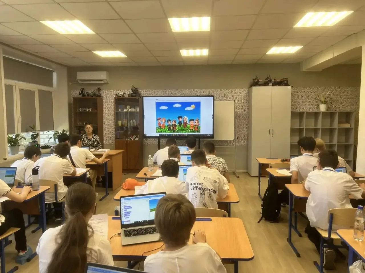 💻В пятницу, 23 мая, в стенах нашего школьного  Технопарка Кванториум  было особенно оживлённо и по-