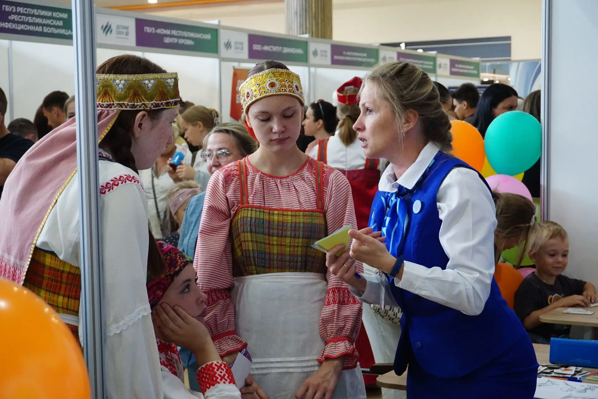 📍Кадровый центр «Работа России» на выставке «Достояние Севера»