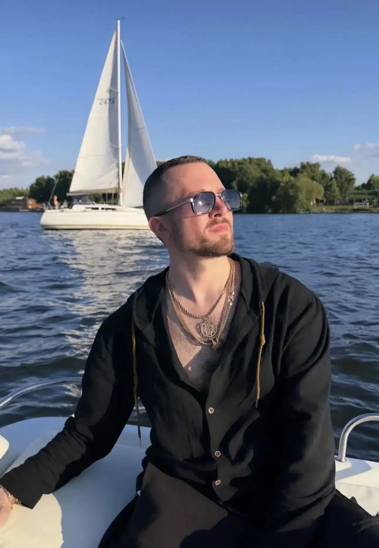 Артем Бесов на отдыхе