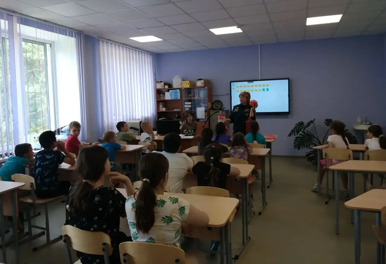 И снова в нашем лагере гости!