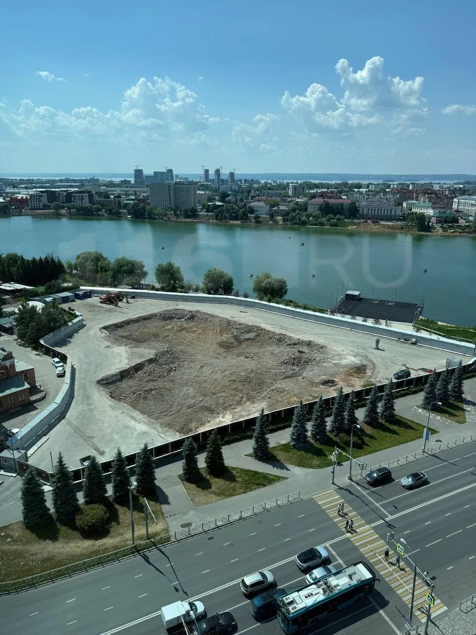 🏗️ Так сейчас выглядит место, где ещё несколько недель назад стояла «Планета Фитнес».