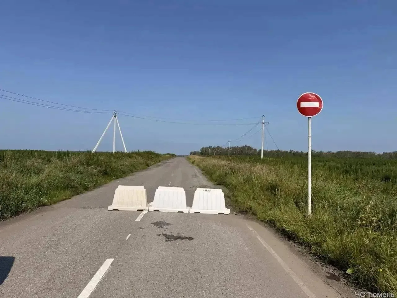 ⛔️ Дорогу Кулаково — Каменка закрыли из-за подтопления

Вода полностью затопила проезжую часть. Из-з