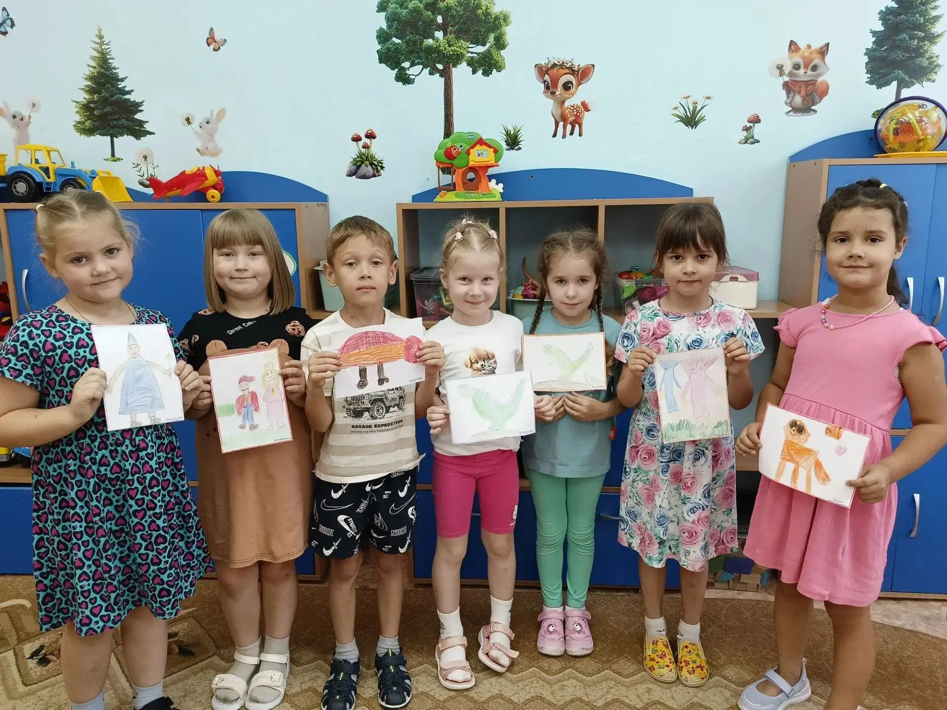 Все говорят, что летом дети "выключают голову". А наши — включили фантазию на полную мощность! 💡

П