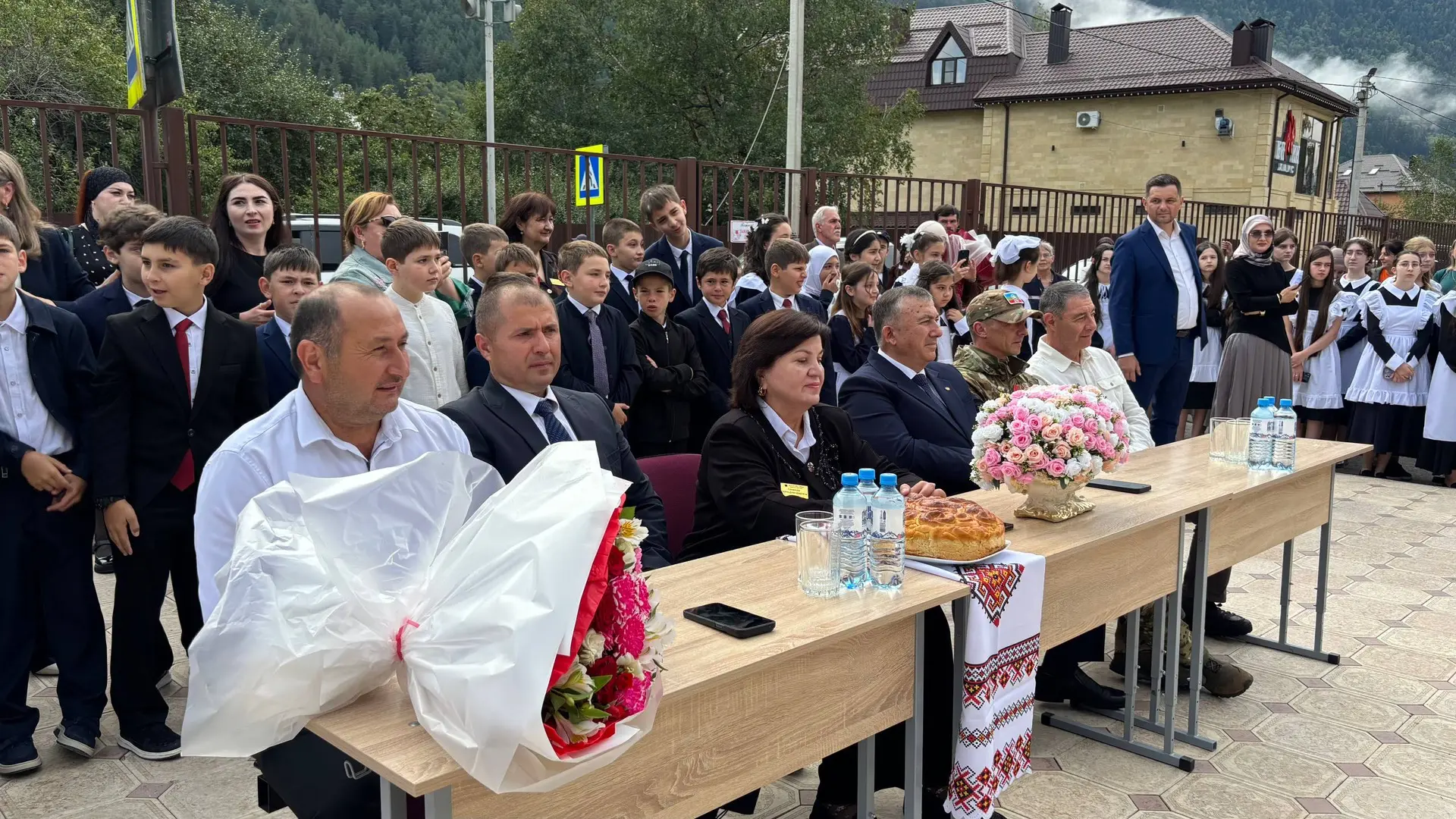 📍1 сентября 2026 года школа распахнула двери для своих учеников. Традиционное мероприя...