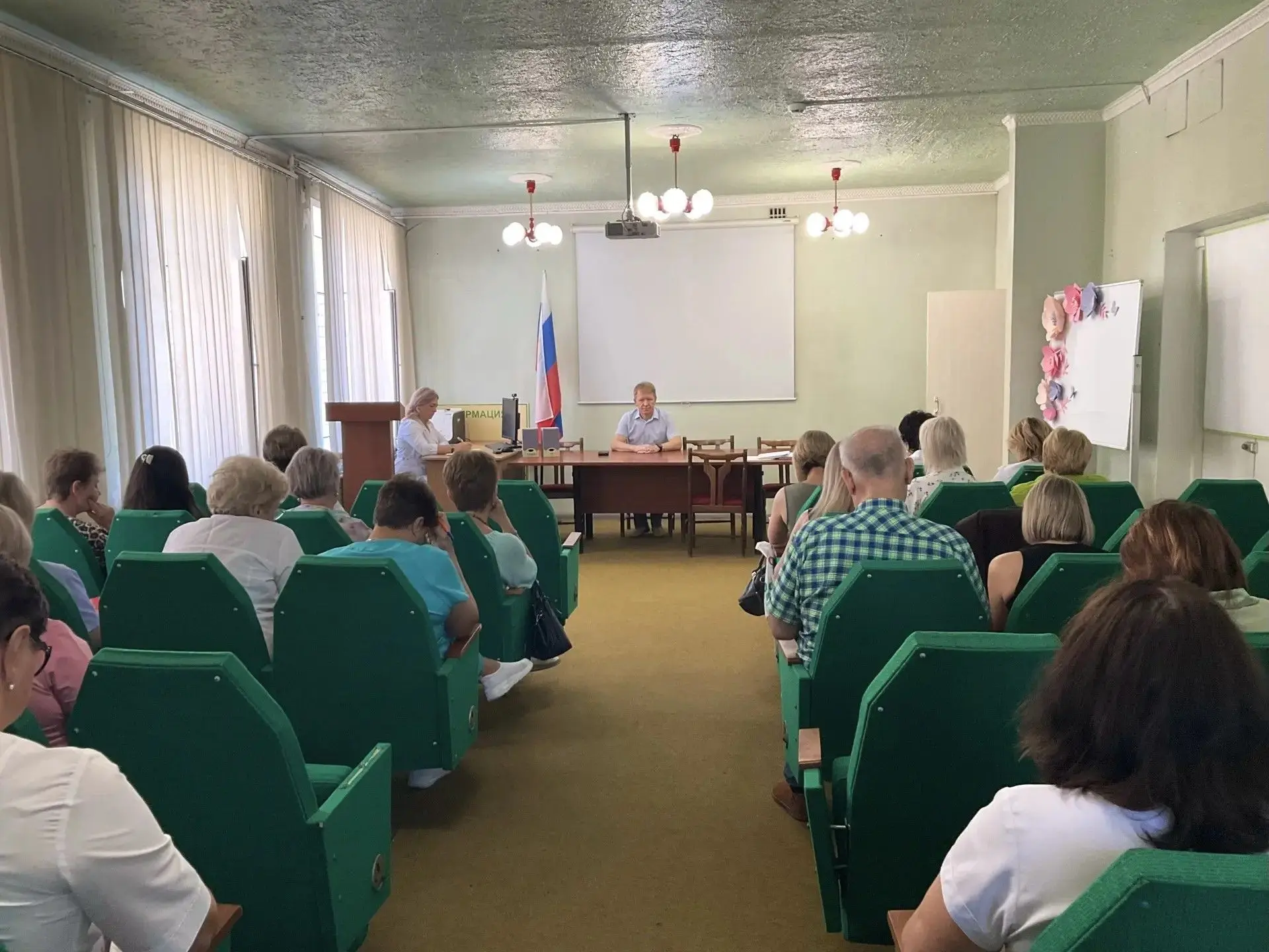 Сегодня в Балаковской районной поликлинике прошло совещание с заведующими отделениями.