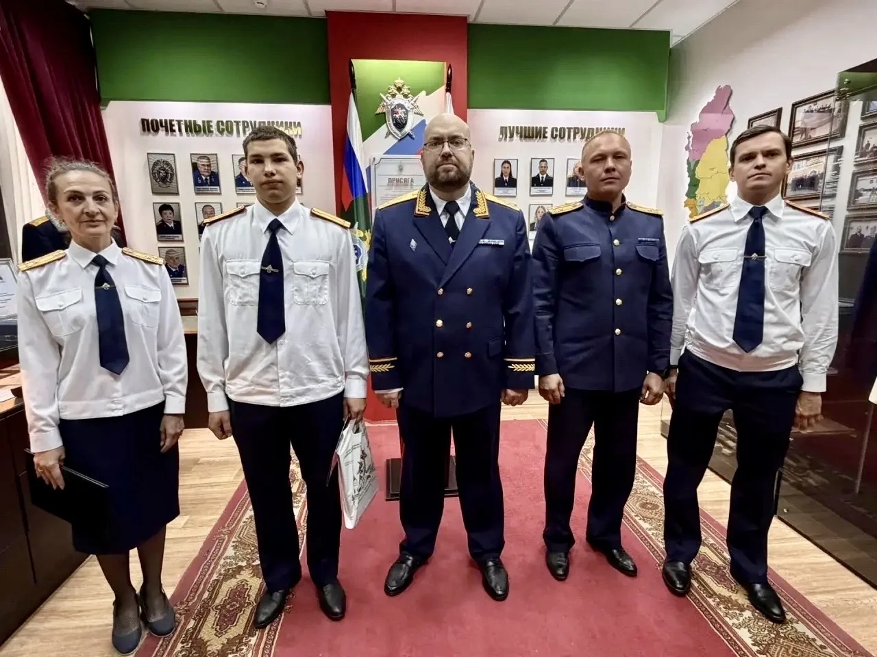 В ГСУ СК России по Красноярскому краю и Республике Хакасия выпускник ведомственной акад...