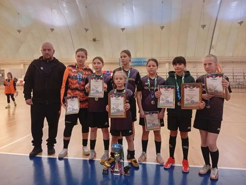 Спортивные соревнованиях есть и будут всегда💪🙏  Команда нашей школы приняла участие в турнире "Гол к