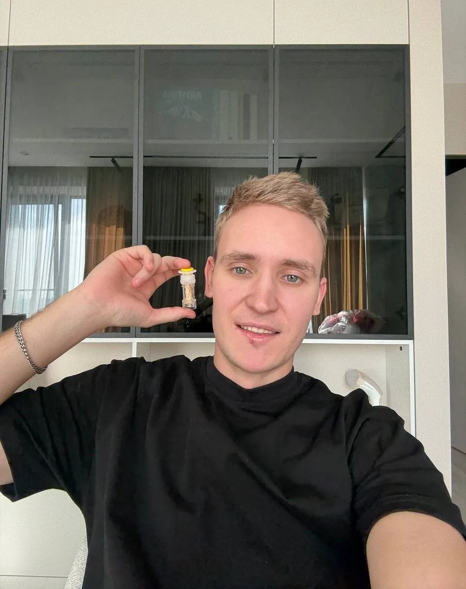 Я больше с вами не разговариваю😁  Но это всего на пару дней, пока я восстанавливаюсь.  Вчера решился