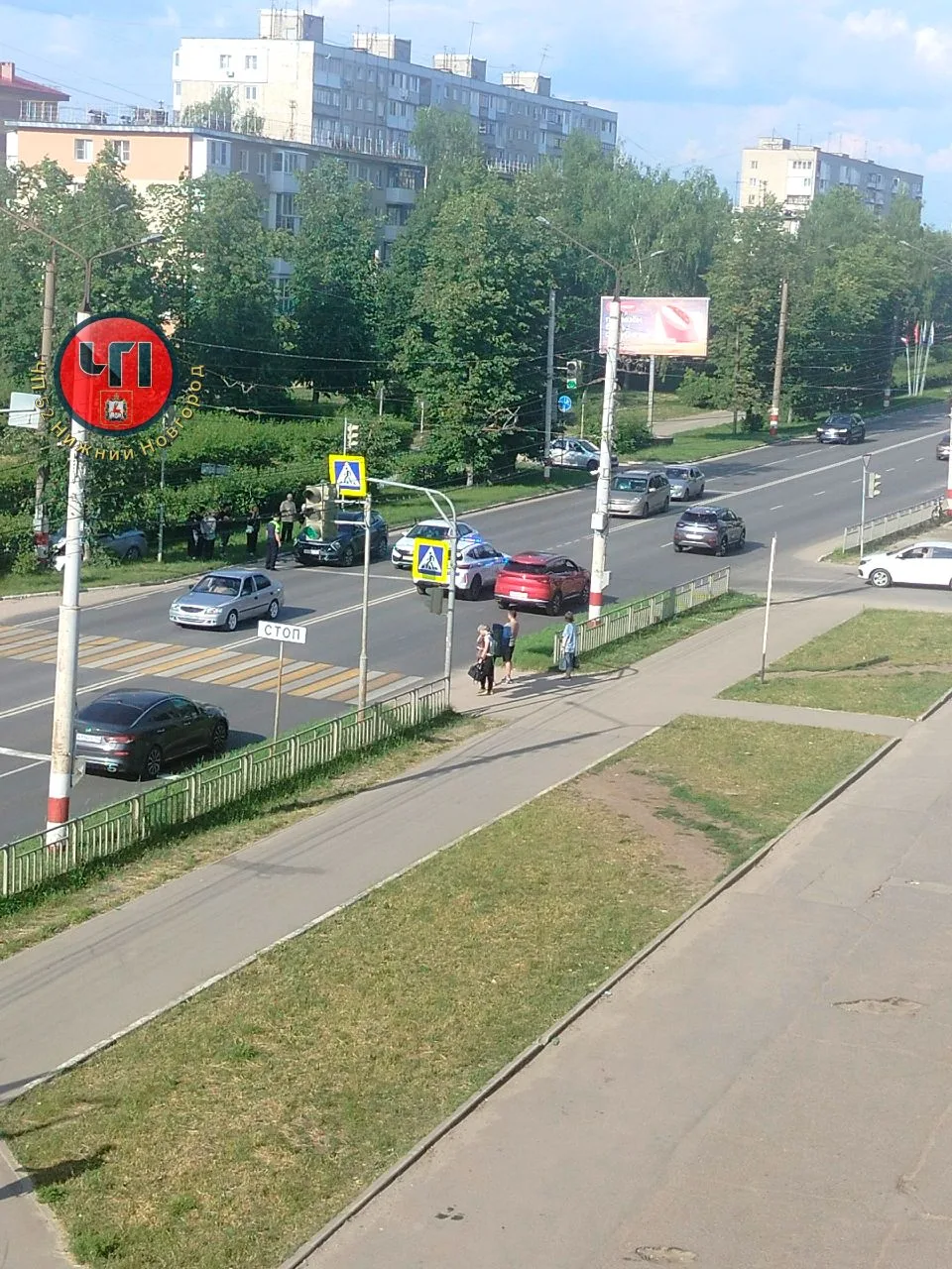 ДТП на проспекте Циолковского в Дзержинске. Автомобиль влетел в столб. Подробности неизвестны.