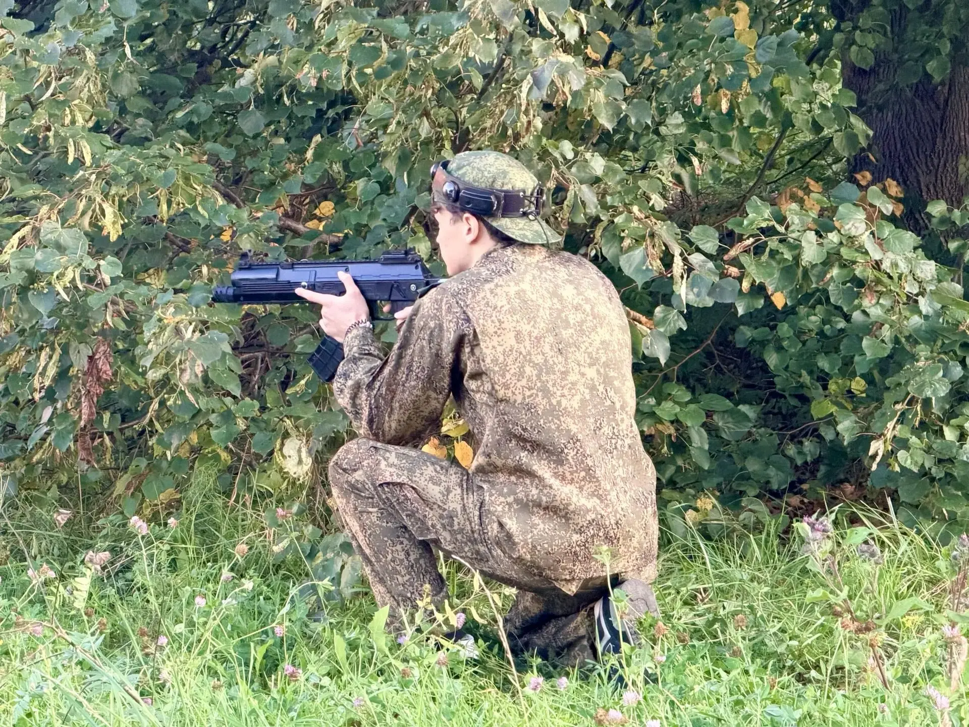 🇷🇺Подготовка кадет 9 и 10 классов к соревнованиям по военному лазертагу.