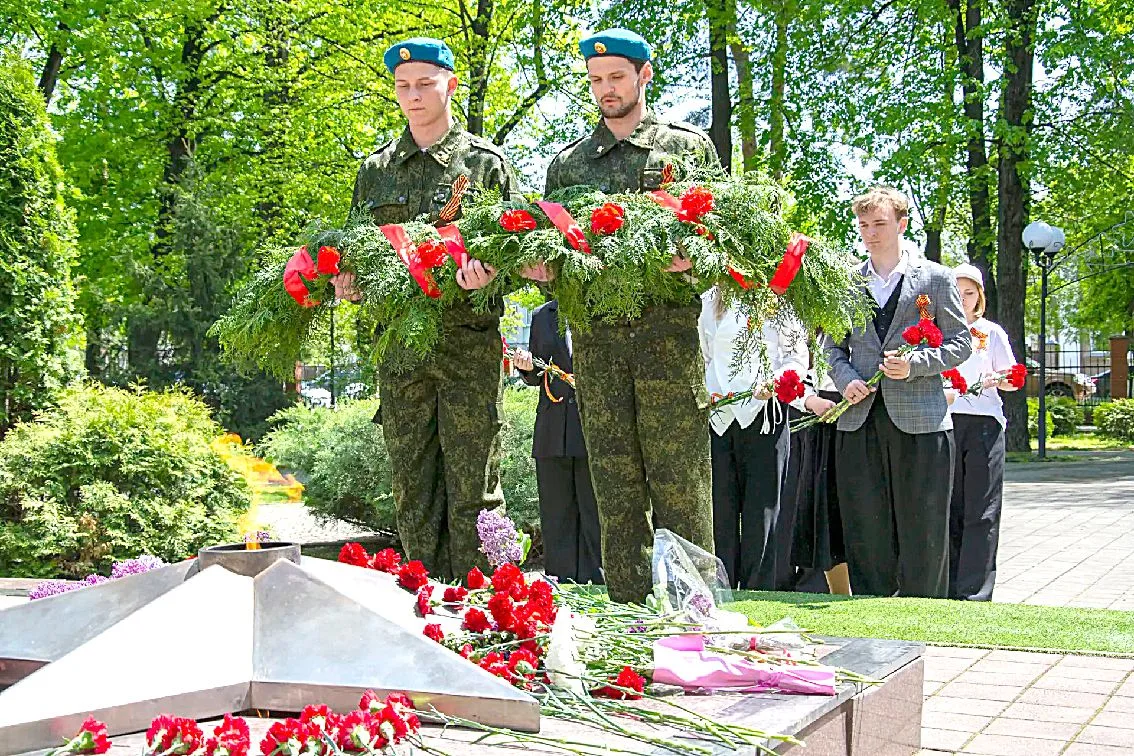 «ОДНА СТРАНА – ОДНА ПОБЕДА!»   В Краснодарском краевом колледже культуры прошла торжественная линейк